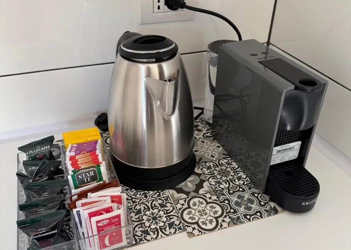 Monteverde Guest * Rom